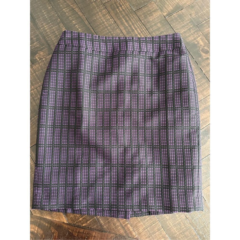 Ann Taylor Petite Purple and Black Lined Pencil Skirt Size 4 Petite